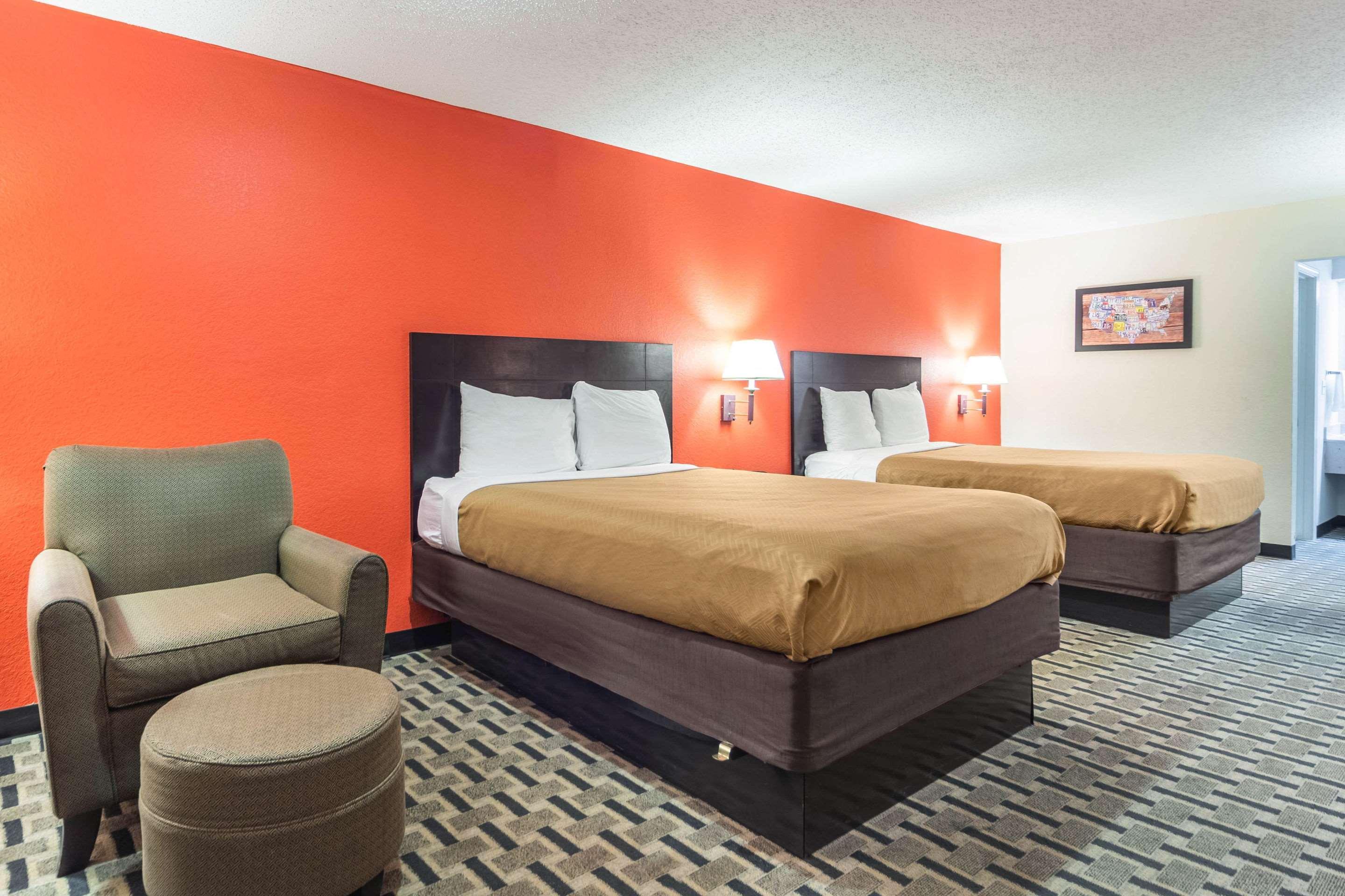Econo Lodge לורל מראה חיצוני תמונה